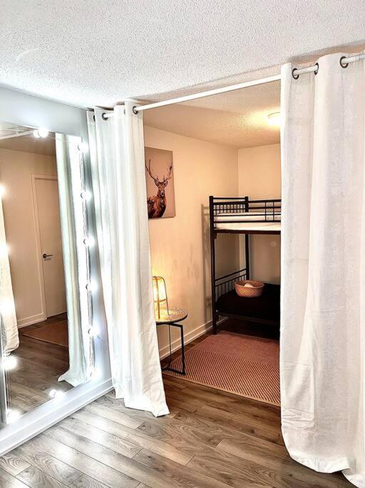 Luxurious Condo In The Center Of Downtown Toronto Eksteriør bilde