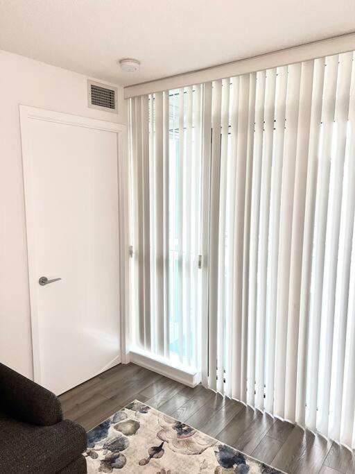 Luxurious Condo In The Center Of Downtown Toronto Eksteriør bilde